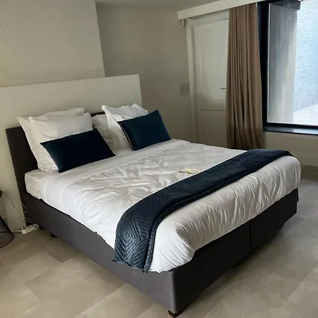 8z Dreamz 3 Apartment *